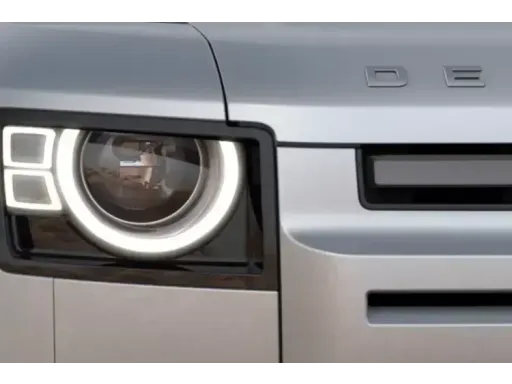 Land Rover DEFENDER ESTATE 3.0 D250 X-Dynamic HSE 110 5dr Auto [6 Seat]